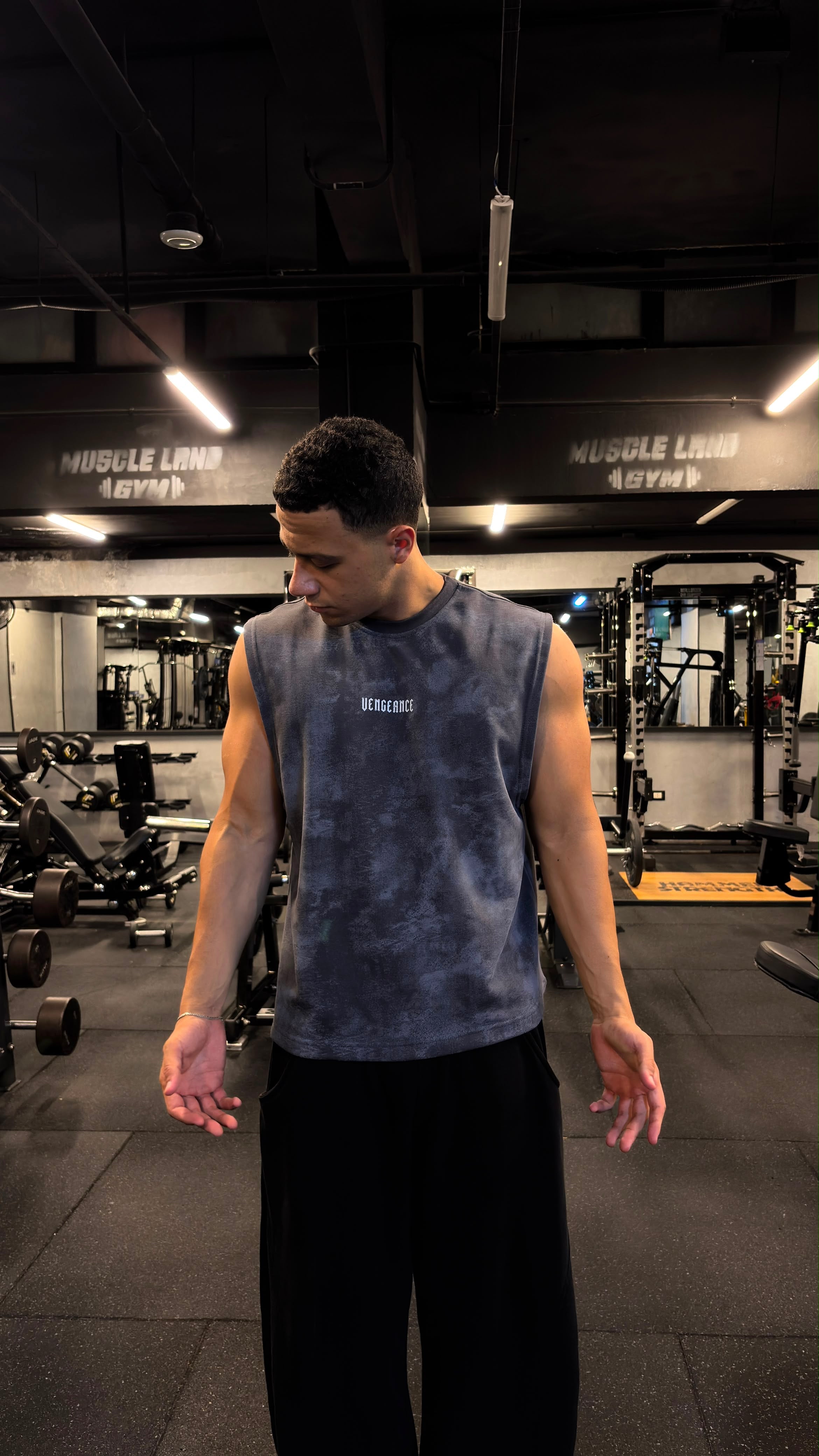 Vengeance Cut-Off — Grey Wash